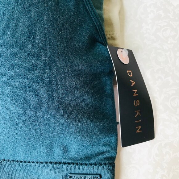 Danskin Intimates Crossback BRAS, Removable Pads, 3-set ,Size : 1XL MSRP: $54 - Picture 8 of 8